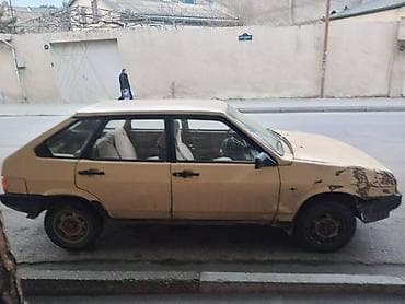 Avtomobil alışı: Qabaq salnikden yag buraxir, ve qabaq ekran deyiwilmelidir, real — 1