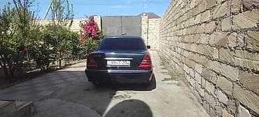 viano mercedes: Mercedes-Benz C 200: 2 l | 1995 il Sedan — 4