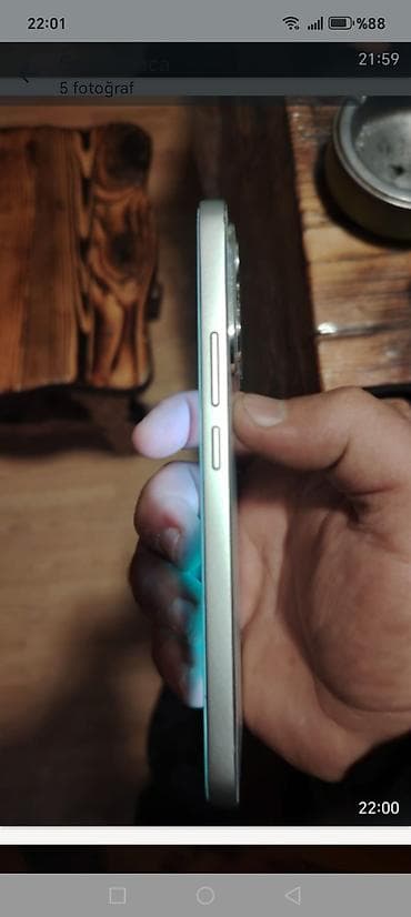 kontakt home note 7: Honor 8C, 256 GB, rəng - Gümüşü, Qırıq — 8