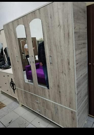 wkaflar: Yeni, 4 qapılı, Güzgülü, Digər rəng, Digər material, Açılan, Düz dolab — 9