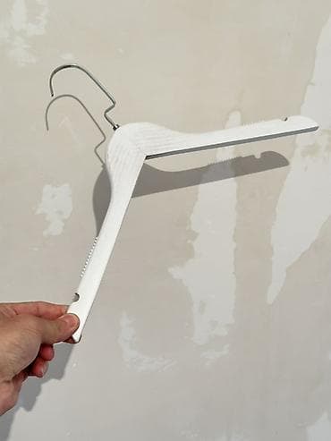 Ağ rəngli taxta paltar asqısı (1200 ədəd) - Material: sıx taxta — 2