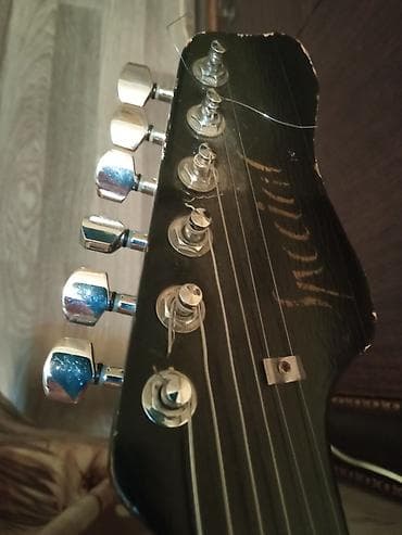 gitara tornada: Elektron gitara, 6 sim, İşlənmiş, Ödənişli çatdırılma, Ünvandan götürmə — 9