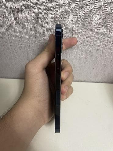 IPhone 12 Pro, Голубой, Беспроводная зарядка, Face ID — 4
