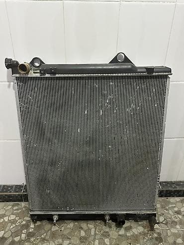 Avtomobil radiatoru və montaj boltları Məhsul təsviri: - Su soyutma lalafo.az -da Avtomobil radiatoru və montaj boltları Məhsul təsviri: - Su soyutma