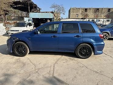 Mitsubishi Airtrek: 2 l | 2002 il 382000 km Ofrouder/SUV — 6