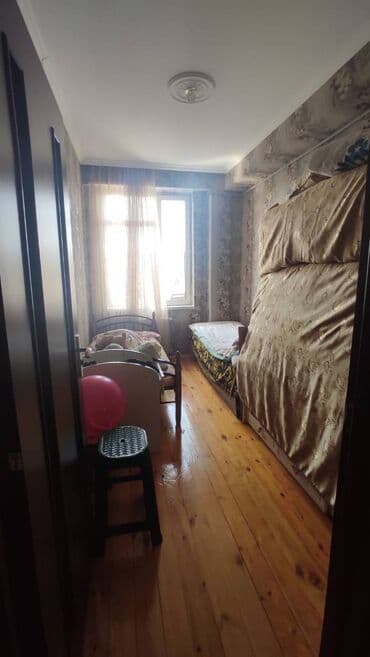 xirdalanda tecili satilan evler: Qaraçuxur qəs., 3 otaqlı, Yeni tikili, 88 kv. m — 4