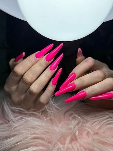 Sifarişlə əl işləri: Xidmət: Peşəkar manikür və dırnaq dizaynı Təsvir: - Klassik, fransız — 7