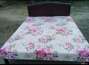 Kravat 
Taza hazırı var 1 adad
Çatdırılma münasib qiymata — 1