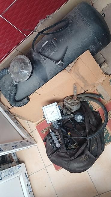 Tam komplekt avtomobil üçün LPG/benzin qaz avadanlığı Tərkib: - — 2