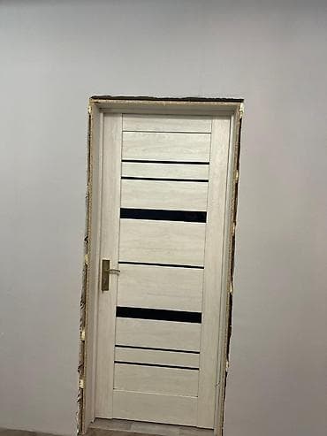 palıd qapı: Ağ açıq palıd rəng çalarlı daxili qapı - Material: MDF/laminat — 1