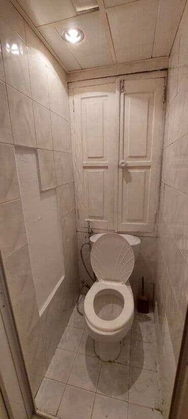 xocasəndə evlər: Genclik metrosu Prezident İqamətgahının tam yanında 4 mərtəbəli — 6