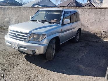 qara niva sekilleri: Mitsubishi Pajero iO / Pinin, gümüşü rəng, 5 qapılı kompakt SUV. - — 9