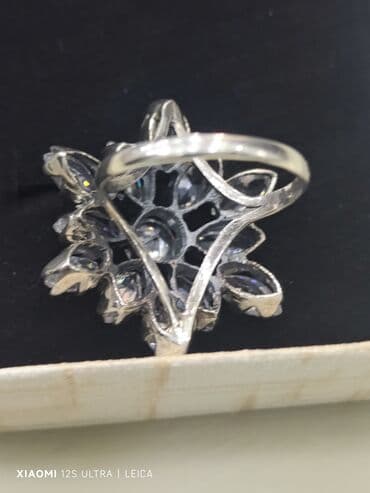 halqa sirqalar: Dəstə daxildir: Üzük, Sırğa, Gümüş, 925 Əyar — 2