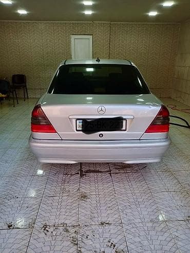 mersedes kupe: Mercedes-Benz C 180: 1.8 l | 1999 il Sedan — 5