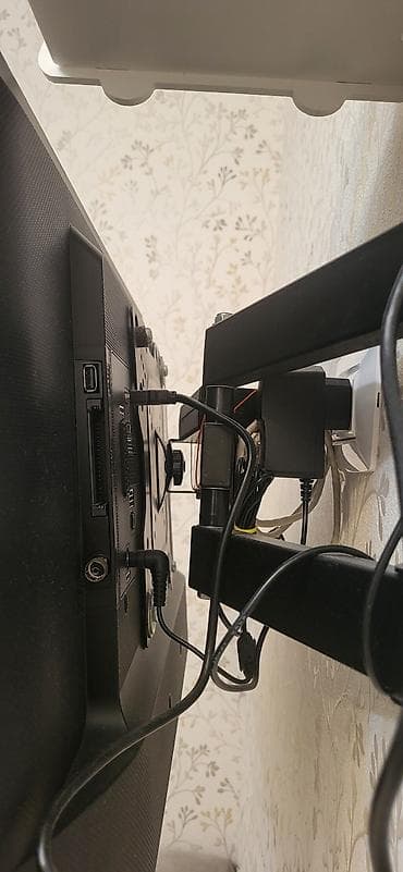 İşlənmiş Televizor Samsung LED ekran 32" FHD (1920x1080), Ünvandan götürmə — 2