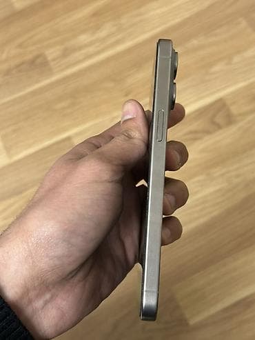 iphone 12 mini ekran: IPhone 15 Pro Max, 256 GB, Natural Titanium, Simsiz şarj, Face ID — 5