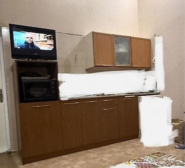 Mətbəx mebeli dəsti - Üst və alt şkaflardan ibarət klassik dizayn -