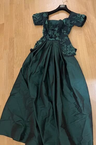 kiraye donlar bakida: 1 defe geyinilib. bahali parcadan tikilib. 100azn . S olcu — 2