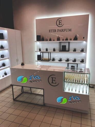 Mebel vitrinlərin yığılması — 3