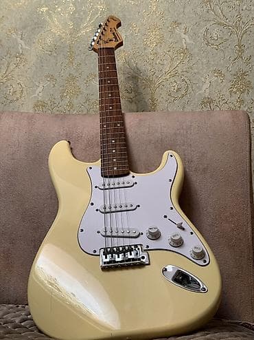 ritmler: Rockwood Pro by Hohner elektrik gitara – Strat tipli korpus, krem/sarı — 5