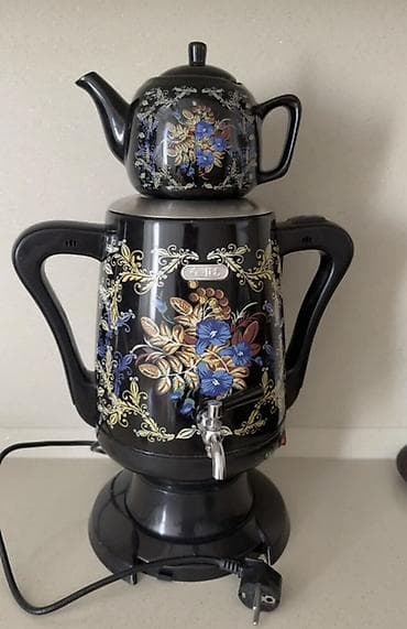 Samovar və dəm çayniki.
Bir -iki dəfə işlənib