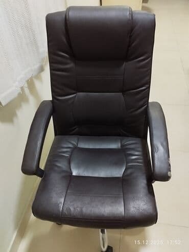 стульчик и кресло кочалка для кормления: С колесиками, Рукояти не регулируются, Кожзаменитель — 2