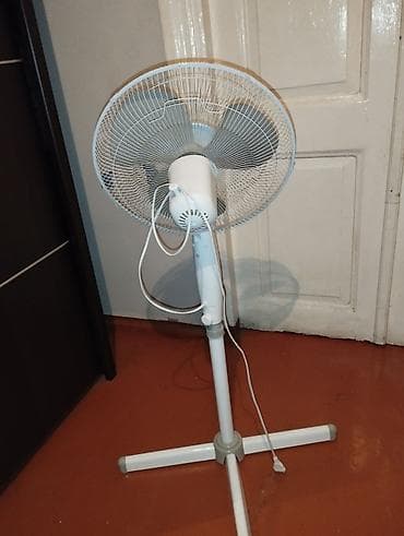 Ventilyatorlar: Ventilyator Ardesto, Döşəməüstü, Pərli — 4