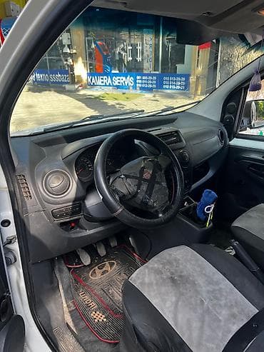 evakuator satışı: Fiat Fiorino: 1.3 l | 2010 il 330000 km Van body type — 6