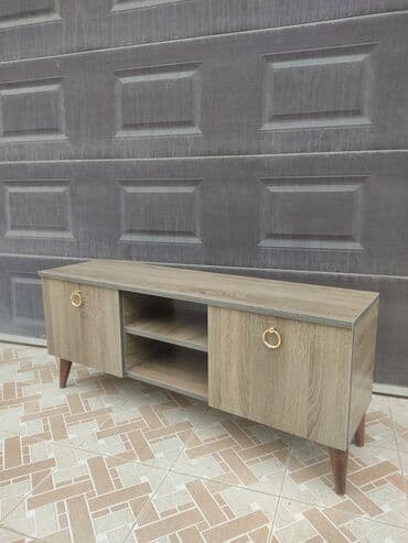 televizor ayaqları: Yeni, Düz TV altlığı, Polkalı, Rusiya — 2