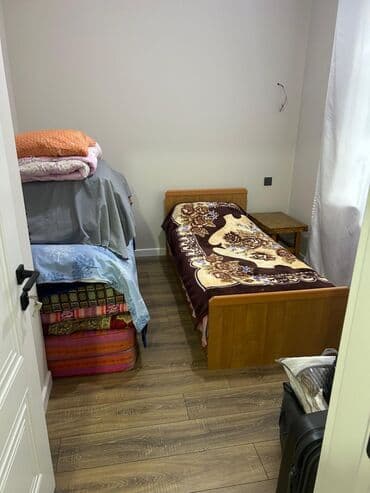 Ресторанная мебель: Б/у, Односпальная кровать, С подъемным механизмом, С матрасом, Без выдвижных ящиков, Румыния — 2