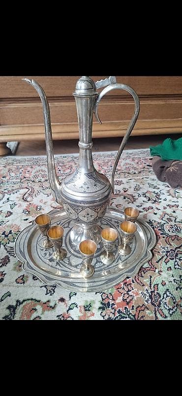 875 prob gumusdur - Tərkib: 1 ədəd uzun lüləli qrafin (qapaqlı), 6