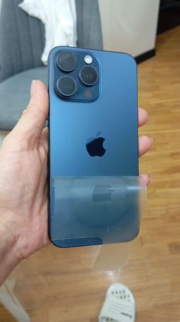şarj cihazı: IPhone 15 Pro, Blue Titanium, Face ID — 3