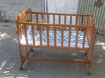 beşik: Taxta beşik – klassik model - Material: cilalanmış ağac, təbii rəng - — 2