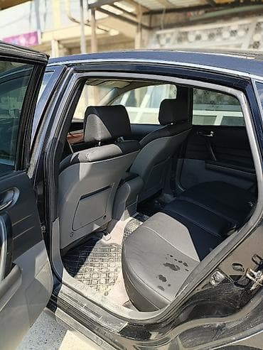 daewoo lanos 2011: Nissan Teana: 2.3 l | 2004 il Sedan — 6