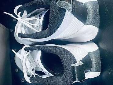 is cekmesi: Nike kişi/kadın idman ayaqqabısı – ağ rəng, qara detallarla - — 3