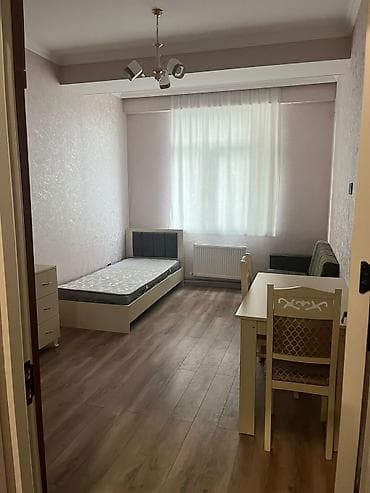 qapi kraskalari: 2 təknəfərlik çarpayı, Dolab — 4