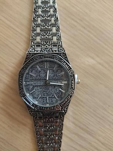 Yeni, Qol saatı, rəng - Boz