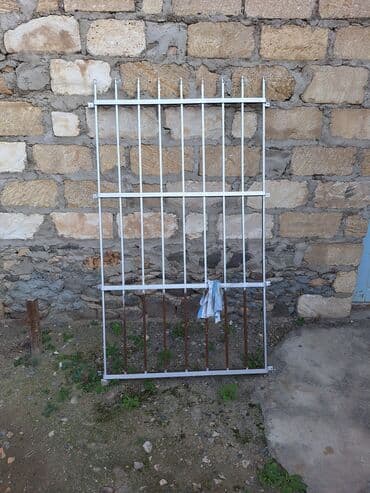 Döşəmə: Metall barmaqlıq paneli - Material: polad/profil boru - Rəng: ağ — 3