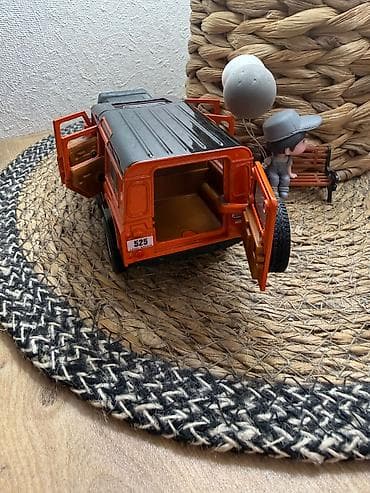 Игрушки: Land Rover Defender 110 metal oyuncaq maşını satılır. ✔️ Metal — 4