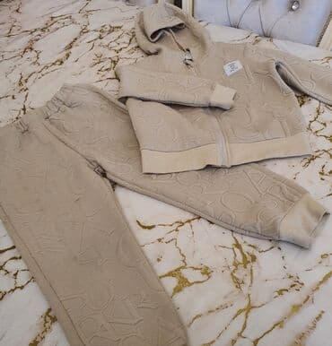 детские нарядные комплекты: 4-5 yaş — 1