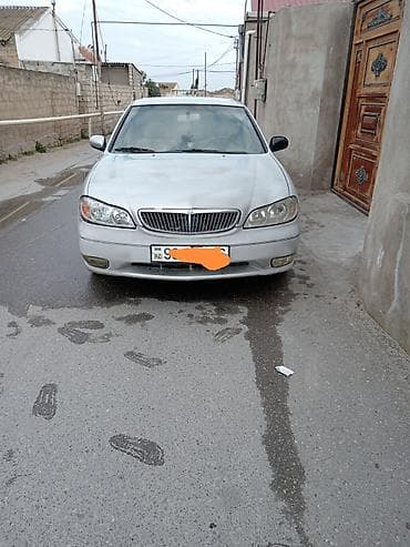 nissan gtr: Nissan Maxima: 3 l | 2000 il Sedan — 1