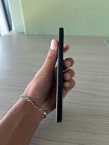samsung c: Samsung Galaxy S24 Ultra, 256 GB, rəng - Qara, Simsiz şarj — 3