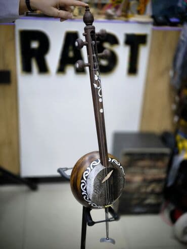 dominos sumqayit: Professional kamança Kamança musiqi alətləri,hər növdə, fərqli — 1