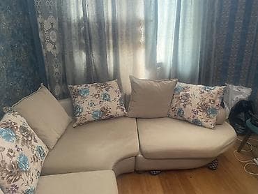 islenmis mebeller aliram: Künc divan – modul tipli, krem rəngdə, yumşaq kumaş üzlüklə — 3