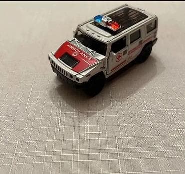 Oyuncaq “Ambulance” maşını – yığma deyil, hazır mini model