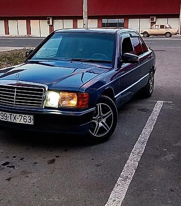 mercedes masin: Mercedes-Benz 190 (W201): 2 l | 1990 il Sedan — 1