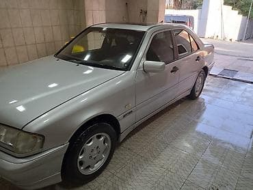 mersedes kupe: Mercedes-Benz C 180: 1.8 l | 1999 il Sedan — 10