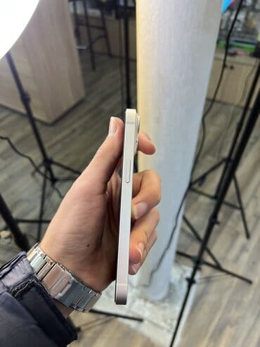 Mətbəx texnikası: IPhone 14, 128 GB, Starlight — 2