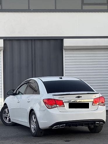 07 fara: Chevrolet Cruze: 1.4 l | 2013 il 224 km Sedan — 9