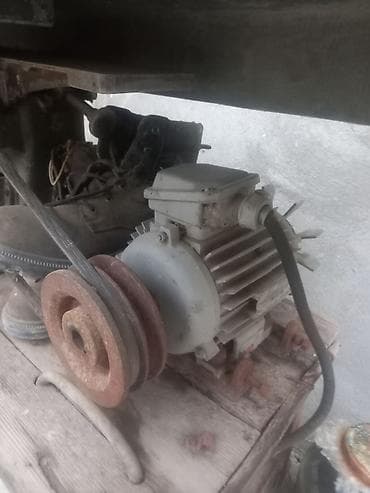 2 tonluq su ceni: Özəl hazırlanmış stolüstü dairəvi mişar qurğusu - Güclü elektrik — 3